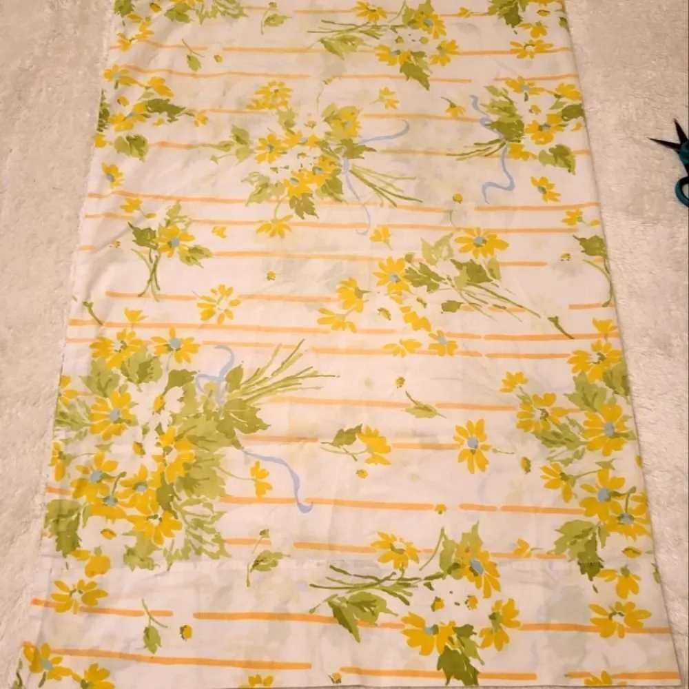 Vintage Pristine Utica Set of 2 Cotton Percale Floral Print Pillowcases Standard